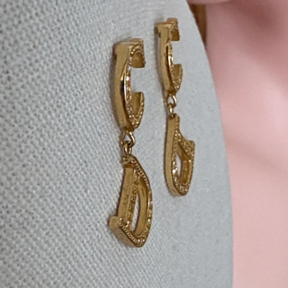 Christian Dior CD Logo Rhinestone Earrings Gold Tone - Picture 4 of 10